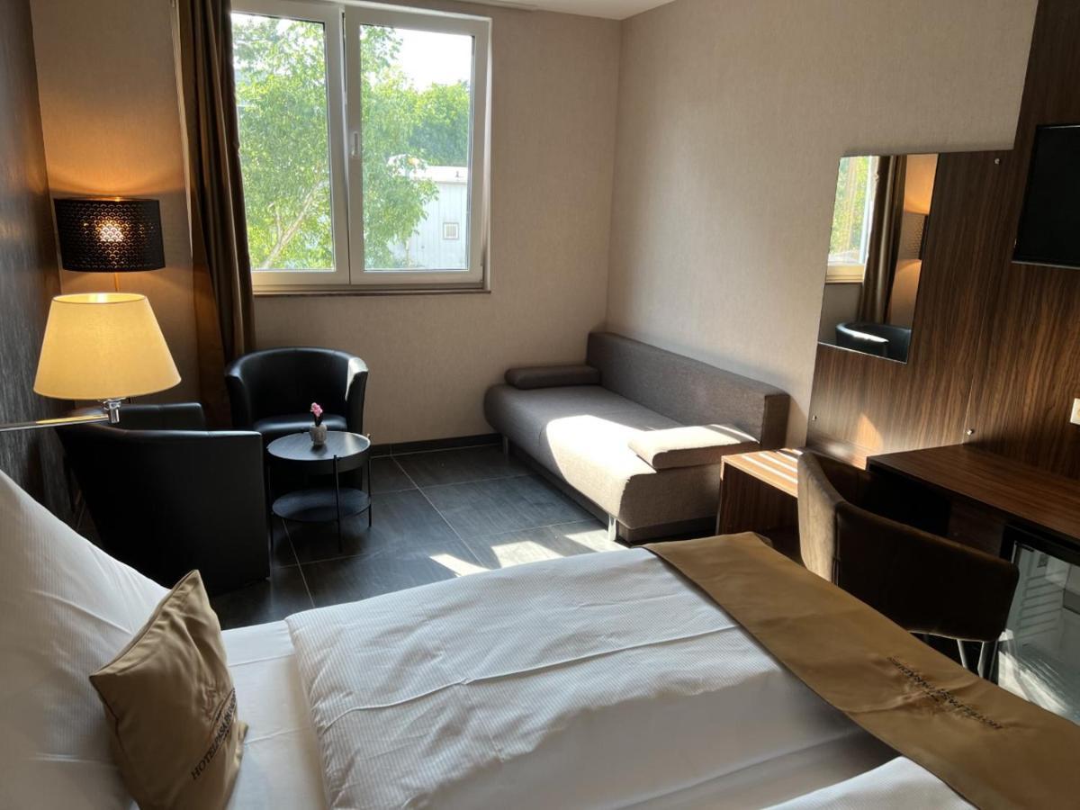 Hotel Pasa Paradies Kostenlose Parkplaetze Hanau Екстериор снимка