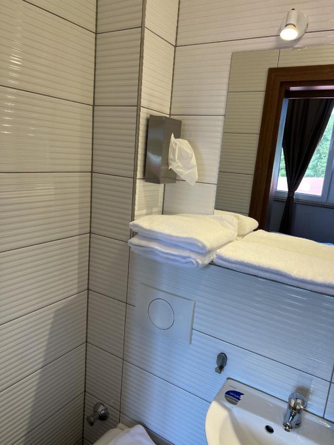 Hotel Pasa Paradies Kostenlose Parkplaetze Hanau Екстериор снимка
